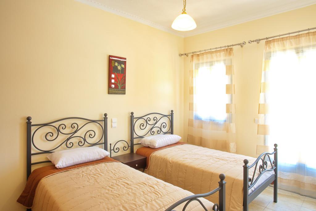 Villa Serene Kamári Kültér fotó